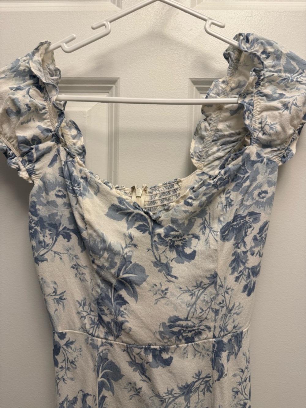 Reformation Connell Dress in Ivory - Size 2 - Picture 5 of 11